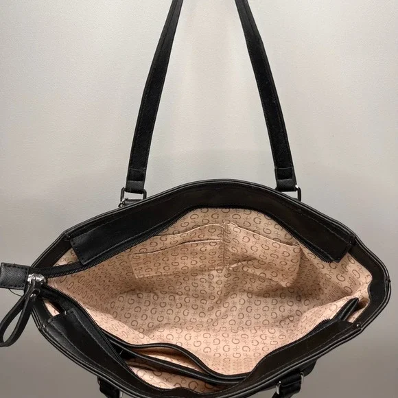 Y2K-era Guess Black Embossed Logo Tote Handbag Shoulder Bag - Picture 5 of 12